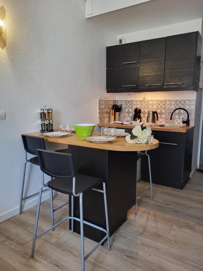 Reglisse-12 Min Des Parcs Walt Disney-arrivee Autonome - Parking & Wifi Gratuit *